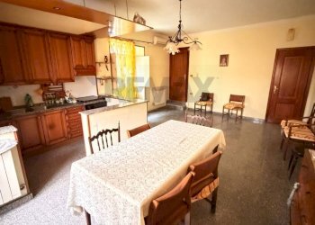 Sala da pranzo - Casa indipendente VIA FRATE GUIDI
 
2-4-6, Canicattì - foto 9