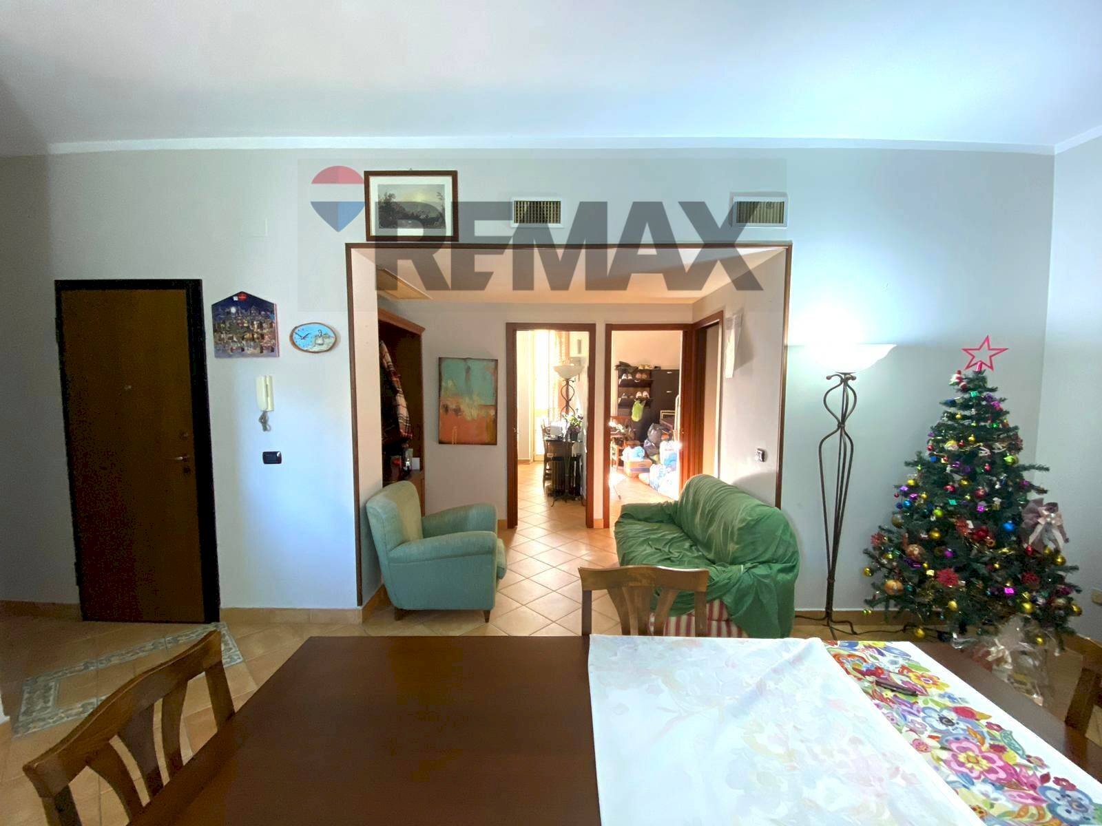 Sala da pranzo - Appartamento Cortile Copernico, Favara - foto 3