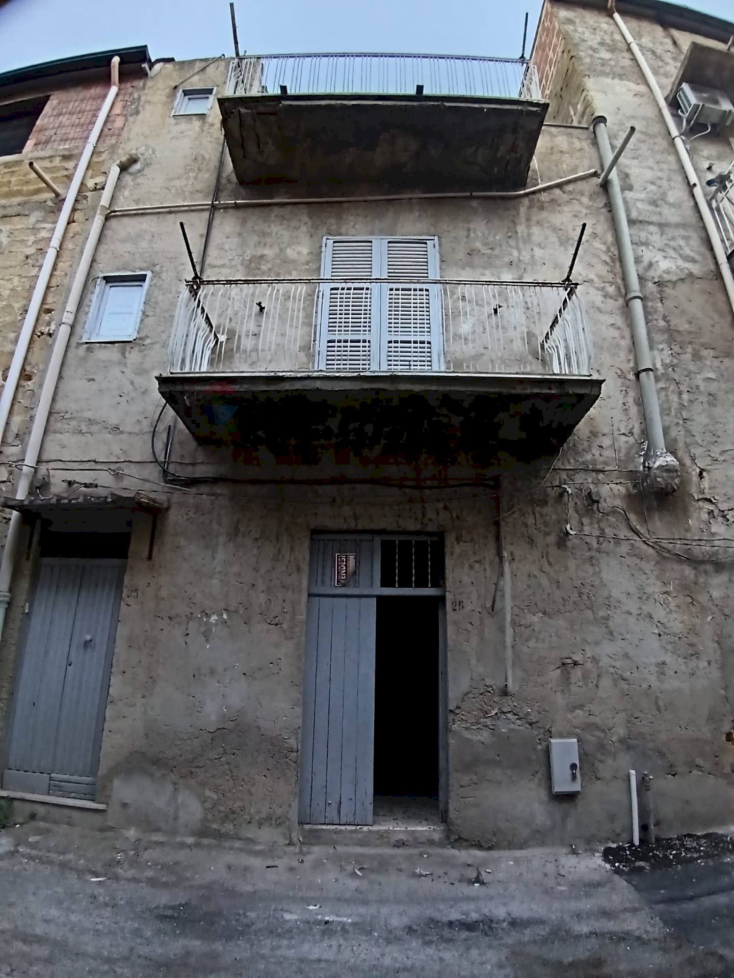 Prospetto frontale - Independent house Via Marconi
 
25, Favara - photo 1