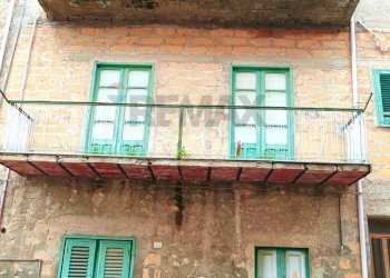 Edificio all\'aperto - Casa indipendente Vicolo Pascoli
 
11, Favara - foto 2