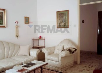 Soggiorno - Casa indipendente Vicolo Pascoli
 
11, Favara - foto 19