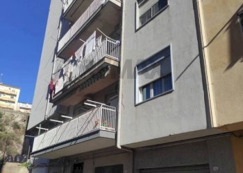 Edificio all\'aperto - Appartamento Via Kennedy
 
56, Favara - foto 2