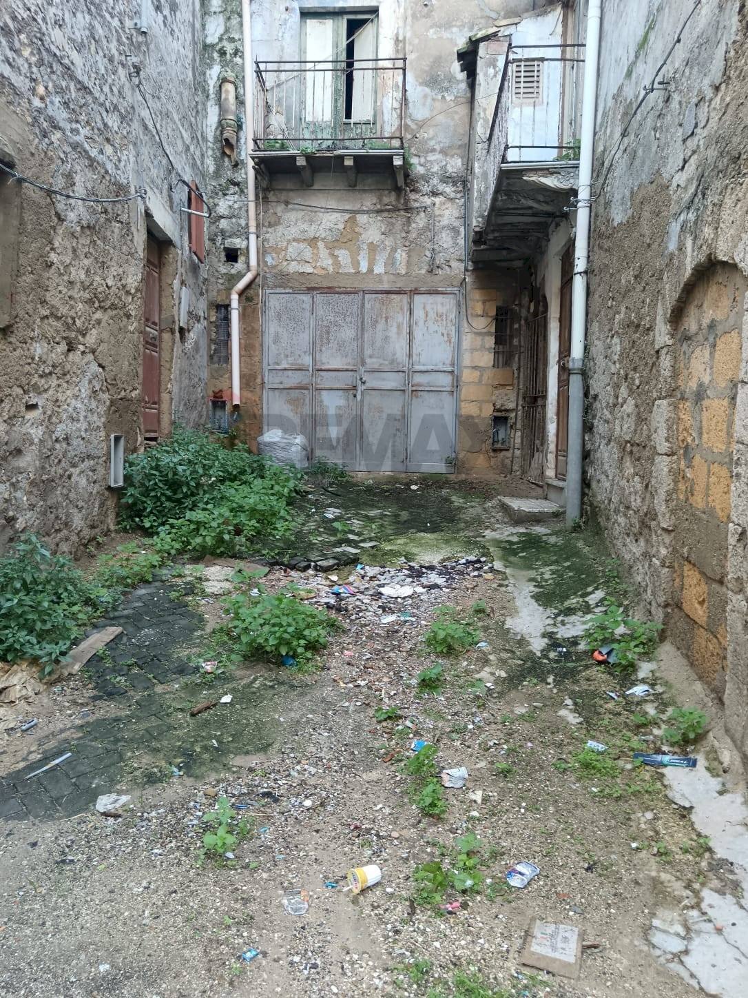 Foto prospetto laterale immobile - Independent house Cortile Corto
4, Favara - photo 2
