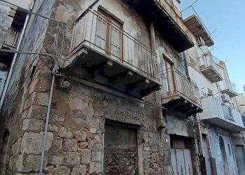 Foto prospetto esterno  dell\' immobile - Casa indipendente Cortile Corto
 
4, Favara - foto 1