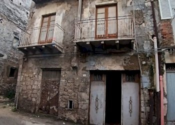 Foto prospetto esterno  dell\' immobile - Casa indipendente Cortile Corto
 
4, Favara - foto 4