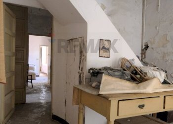 Hall / corridoio - Casa indipendente Favara - foto 32