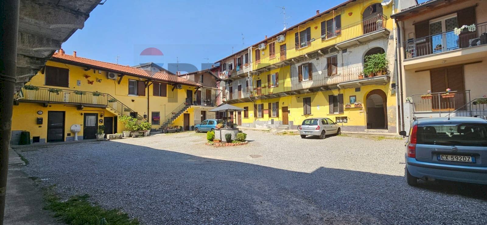 Edificio all\'aperto - Two-room apartment via luigi cadorna
 
4, Bulgarograsso - photo 1
