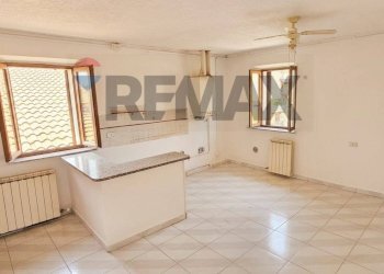 Stanza vuota - Bilocale via luigi cadorna
 
4, Bulgarograsso - foto 4
