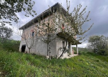 Casa all\'aperto - Casa indipendente CONTRADA SELVA
 
SNC, Toro - foto 1