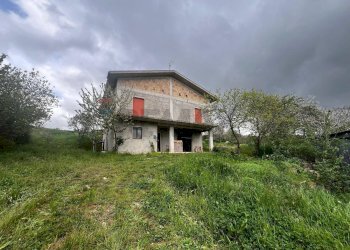 Casa all\'aperto - Casa indipendente CONTRADA SELVA
 
SNC, Toro - foto 3
