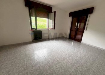 Stanza vuota - Casa indipendente CONTRADA SELVA
 
SNC, Toro - foto 17