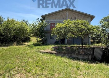 Casa all\'aperto - Independent house CONTRADA SELVA
 
SNC, Toro - photo 6