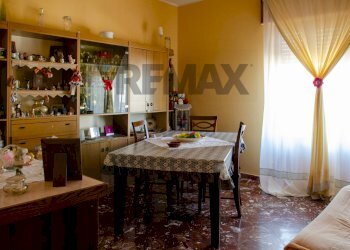 Sala da pranzo - Three-room apartment Via Piccinni
 
2, Massafra - photo 2