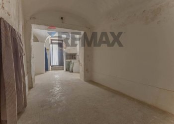 Hall / corridoio - Casa indipendente Via I Orfanelli
 
2, Martina Franca - foto 12