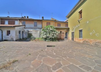 Foto 2 - Stabile - Palazzo VIA SILVIO PELLICO
13, Cornate d'Adda - foto 2