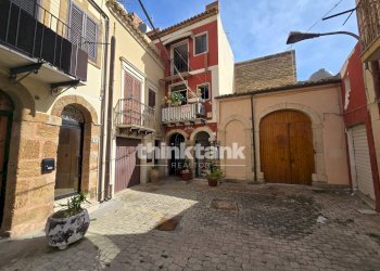 Foto 1 - Stable - Palace Vico Tilaro
9, Gela - photo 1