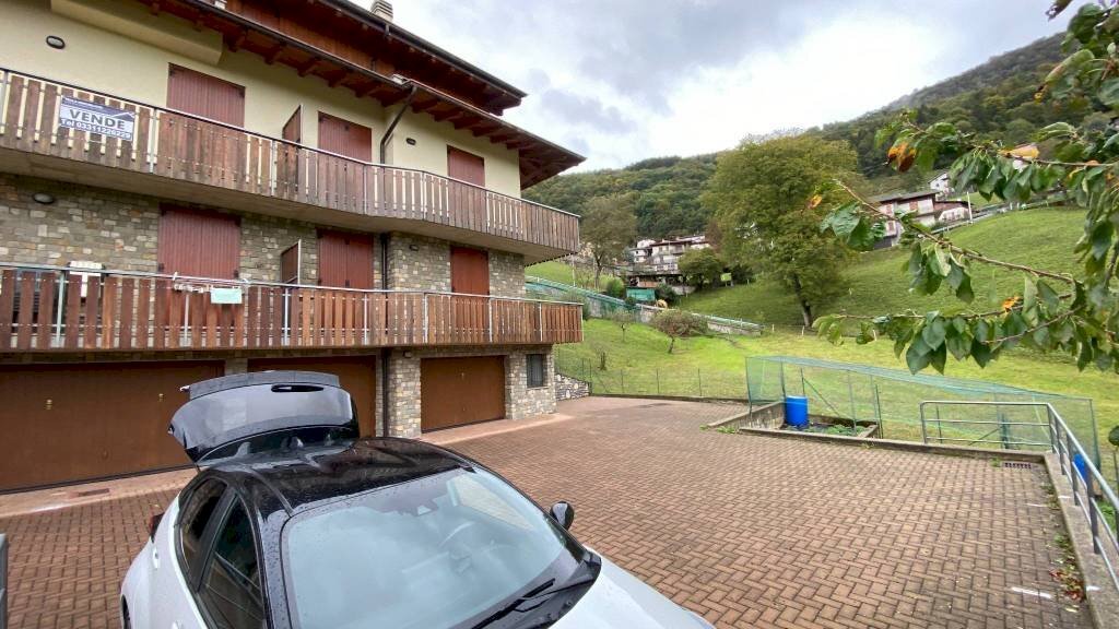 Facciata - Bilocale via Aviatico, Selvino - foto 1