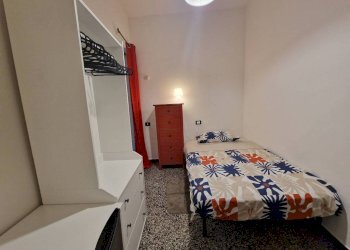 Camera da letto - Four-room apartment via San Luca, 6, Genova (neighborhood Centro Storico) - photo 5
