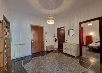 Ingresso - Four-room apartment via San Luca, 6, Genova (neighborhood Centro Storico) - photo 12