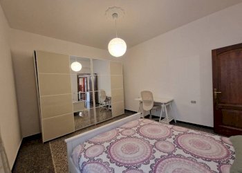 Camera da letto - Four-room apartment via San Luca, 6, Genova (neighborhood Centro Storico) - photo 14