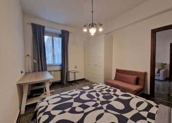 Camera da letto - Four-room apartment via San Luca, 6, Genova (neighborhood Centro Storico) - photo 16
