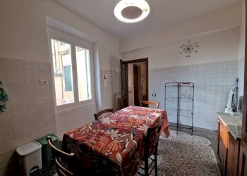 Cucina - Four-room apartment via San Luca, 6, Genova (neighborhood Centro Storico) - photo 19