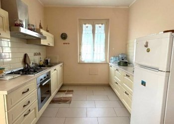 Cucina - Three-room apartment via Giacomo Leopardi, Spigno Saturnia - photo 5