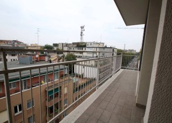 Balcone - Appartamento via Ippolito Rosellini, 2, Milano (zona Isola) - foto 4