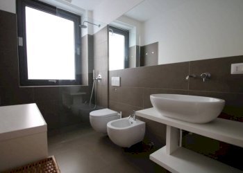 Bagno - Appartamento via Ippolito Rosellini, 2, Milano (zona Isola) - foto 9