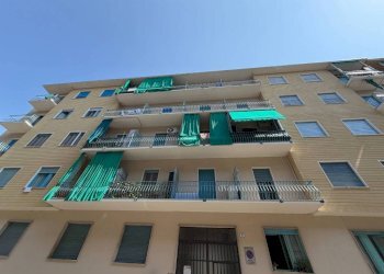 Facciata - One-room apartment via Tonale, 16, Torino (neighborhood Mirafiori Sud) - photo 16