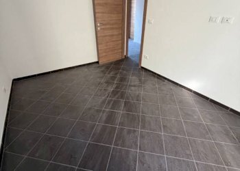 Camera da letto - Trilocale via Quintino Sella, 43, Asti - foto 12