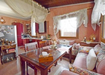 Salone - Villa strada dei Bertoni, 27, Mondovì - photo 4