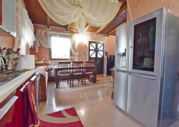 Cucina - Villa strada dei Bertoni, 27, Mondovì - photo 5