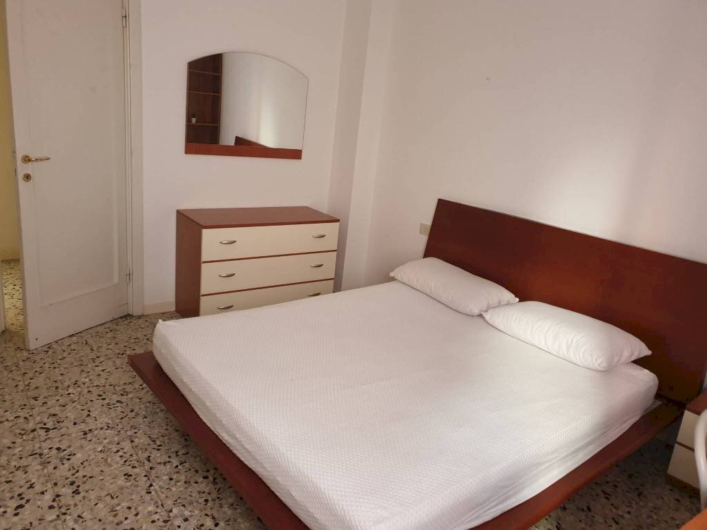 Camera da letto - Three-room apartment Borgo Zaccagni, 3, Parma - photo 1