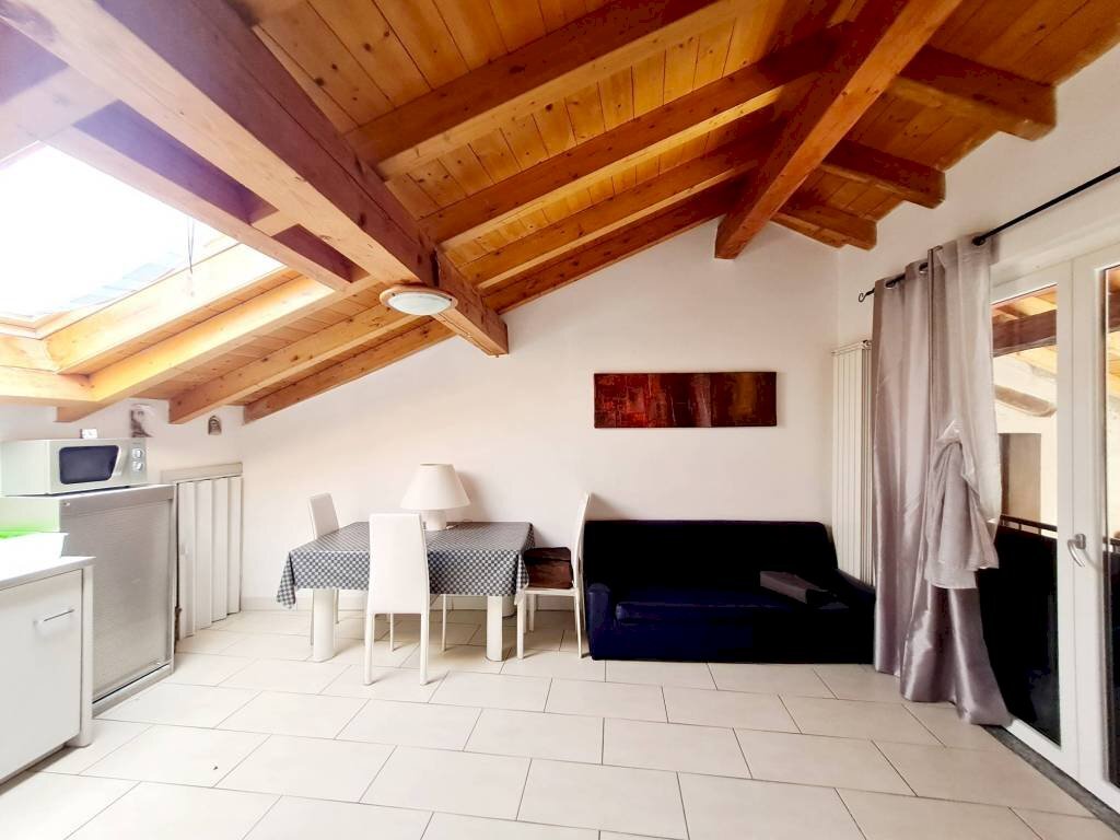 Salone - Two-room apartment vicolo Enrico Bonfanti, 4, Varese (neighborhood Sant'Ambrogio) - photo 1