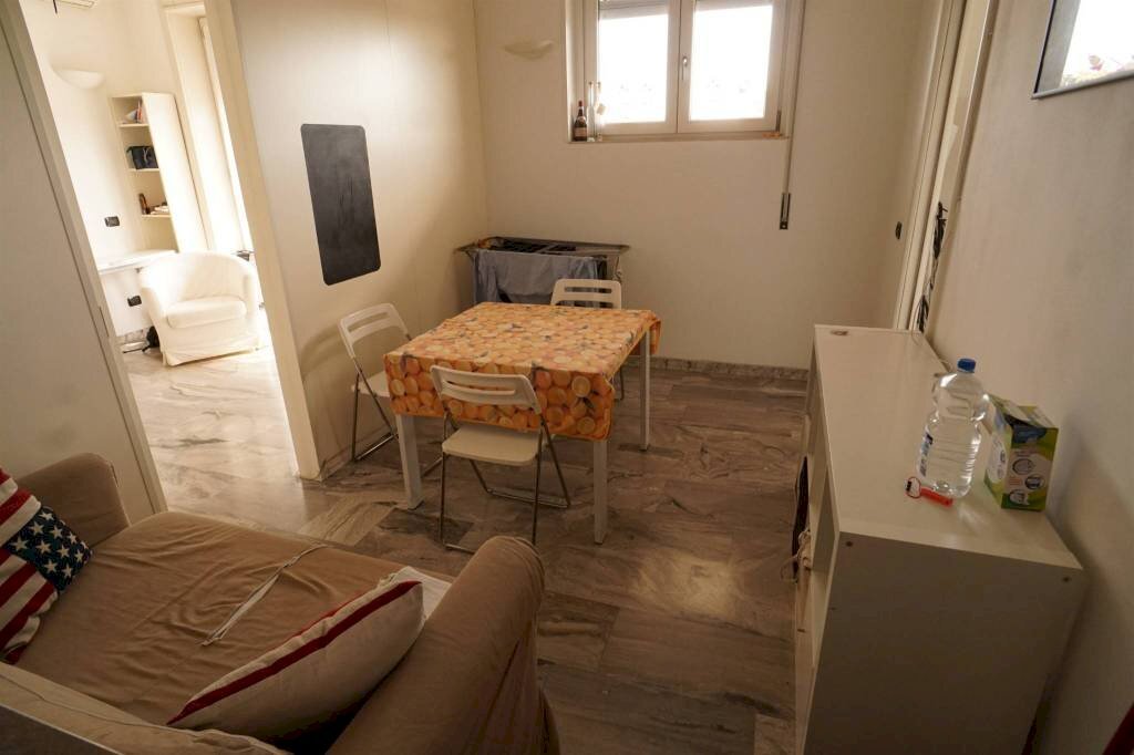 Salone - Four-room apartment via Olona, 12, Milano (neighborhood San Vittore) - photo 2