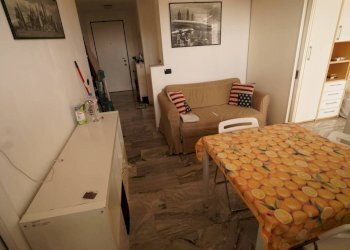 Salone - Four-room apartment via Olona, 12, Milano (neighborhood San Vittore) - photo 3