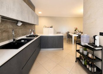 Cucina - Quadrilocale via Cesare Battisti, 7/5, Carmagnola - foto 8