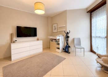 Camera da letto - Quadrilocale via Cesare Battisti, 7/5, Carmagnola - foto 22
