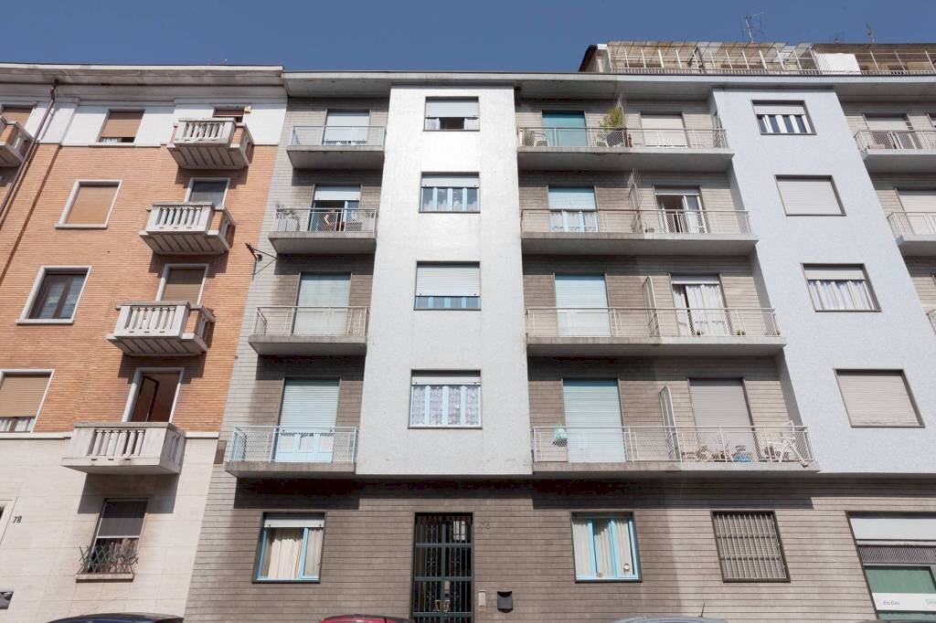 Facciata - Appartamento via Rosolino Pilo, 76, Torino (zona Parella) - foto 2