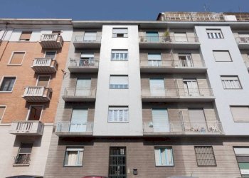 Facciata - Appartamento via Rosolino Pilo, 76, Torino (zona Parella) - foto 2