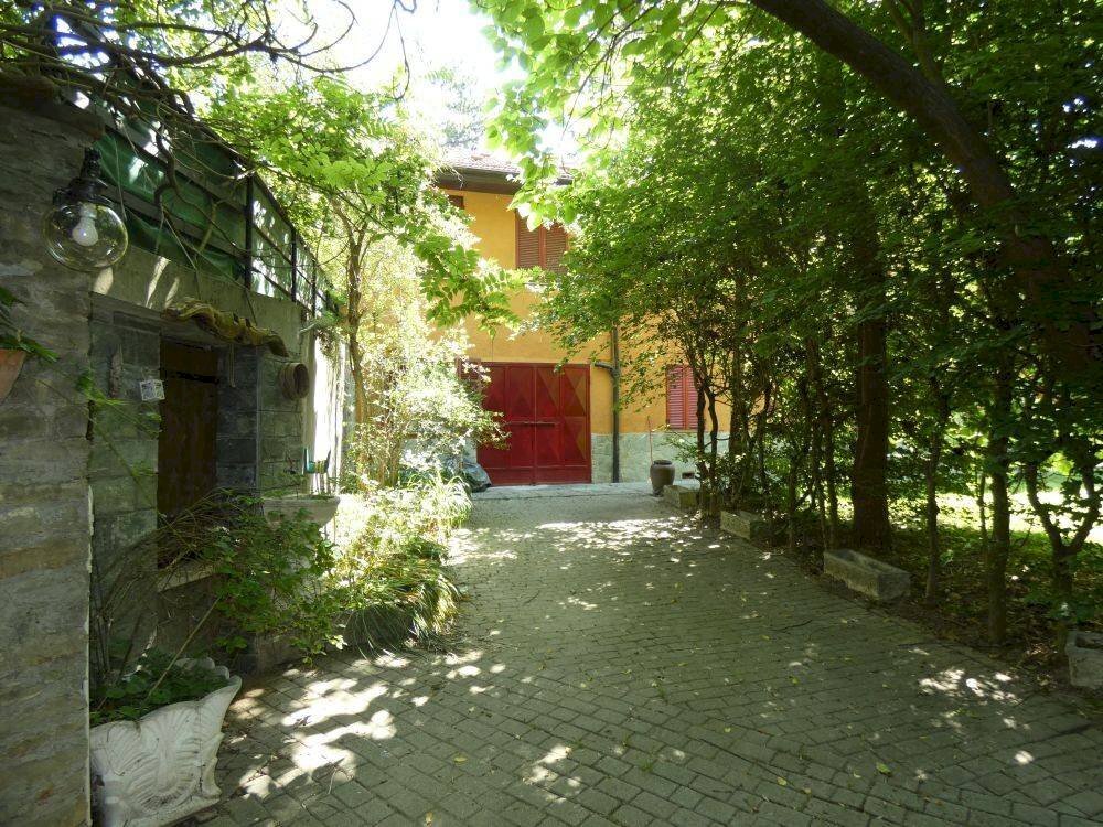 Giardino - Casa indipendente Località Sant'Eufemia, Sinio - foto 2
