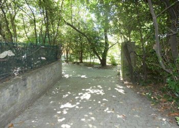 Giardino - Casa indipendente Località Sant'Eufemia, Sinio - foto 1
