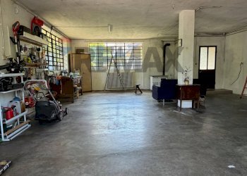 Parcheggio - Villa VIA DANTE ALIGHIERI
 
8, Pogno - foto 23