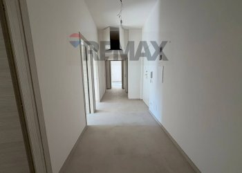 Hall / corridoio - Trilocale Via Matera
 
29, Roma - foto 23