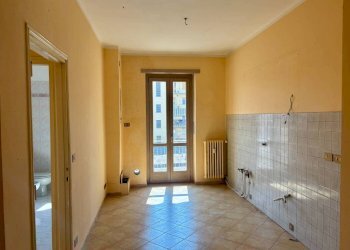 Soggiorno - Two-room apartment via Vincenzo Virginio, 44, Pinerolo - photo 5