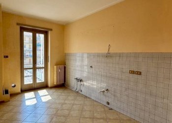 Soggiorno - Two-room apartment via Vincenzo Virginio, 44, Pinerolo - photo 9