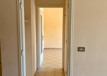 Corridoio - Two-room apartment via Vincenzo Virginio, 44, Pinerolo - photo 12