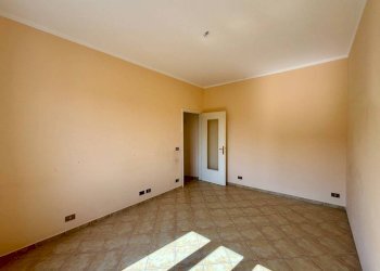 Camera da letto - Two-room apartment via Vincenzo Virginio, 44, Pinerolo - photo 15