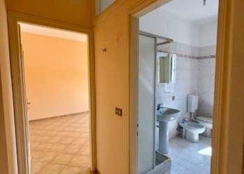 Disimpegno - Two-room apartment via Vincenzo Virginio, 44, Pinerolo - photo 18